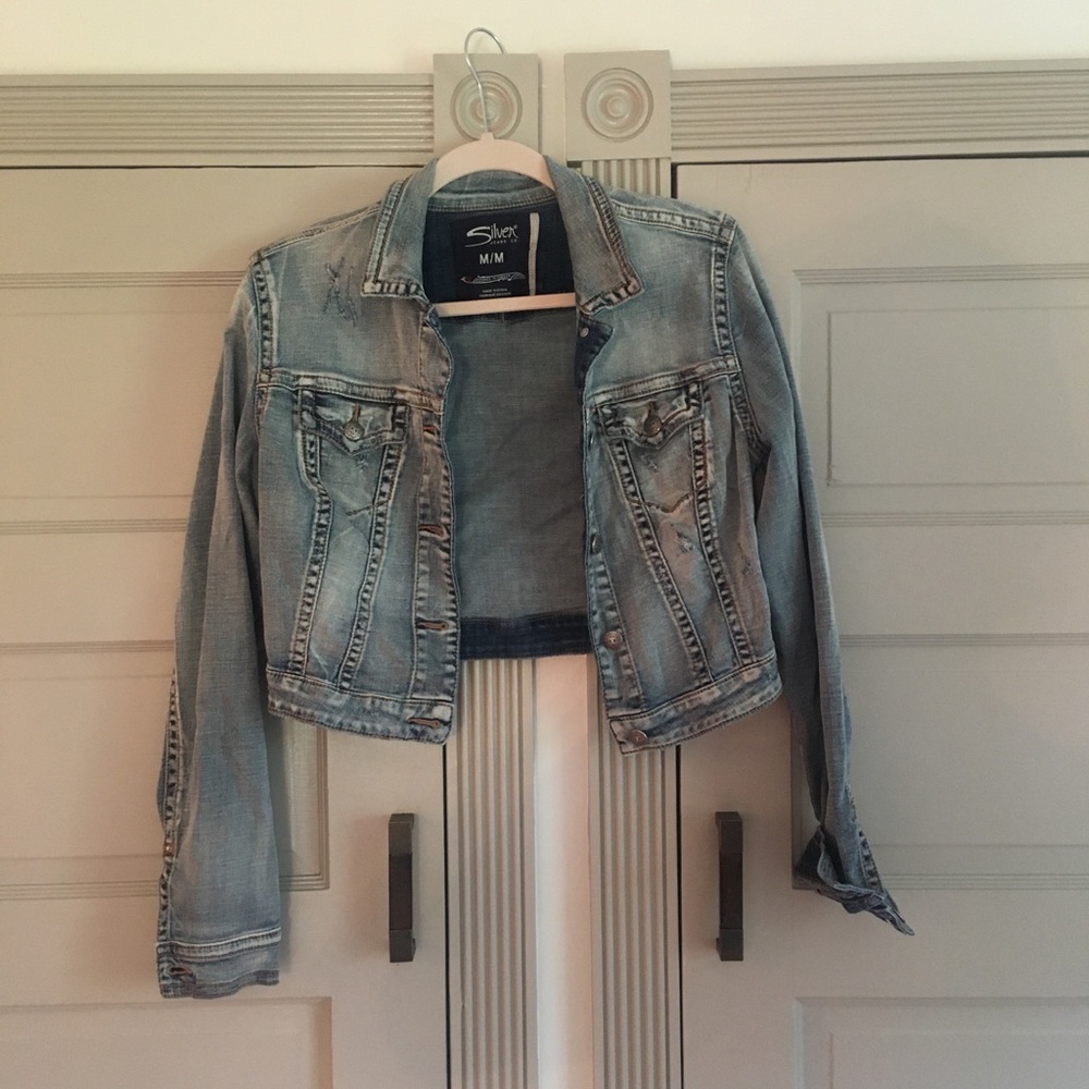 Light wash destressed denim cropped jacket